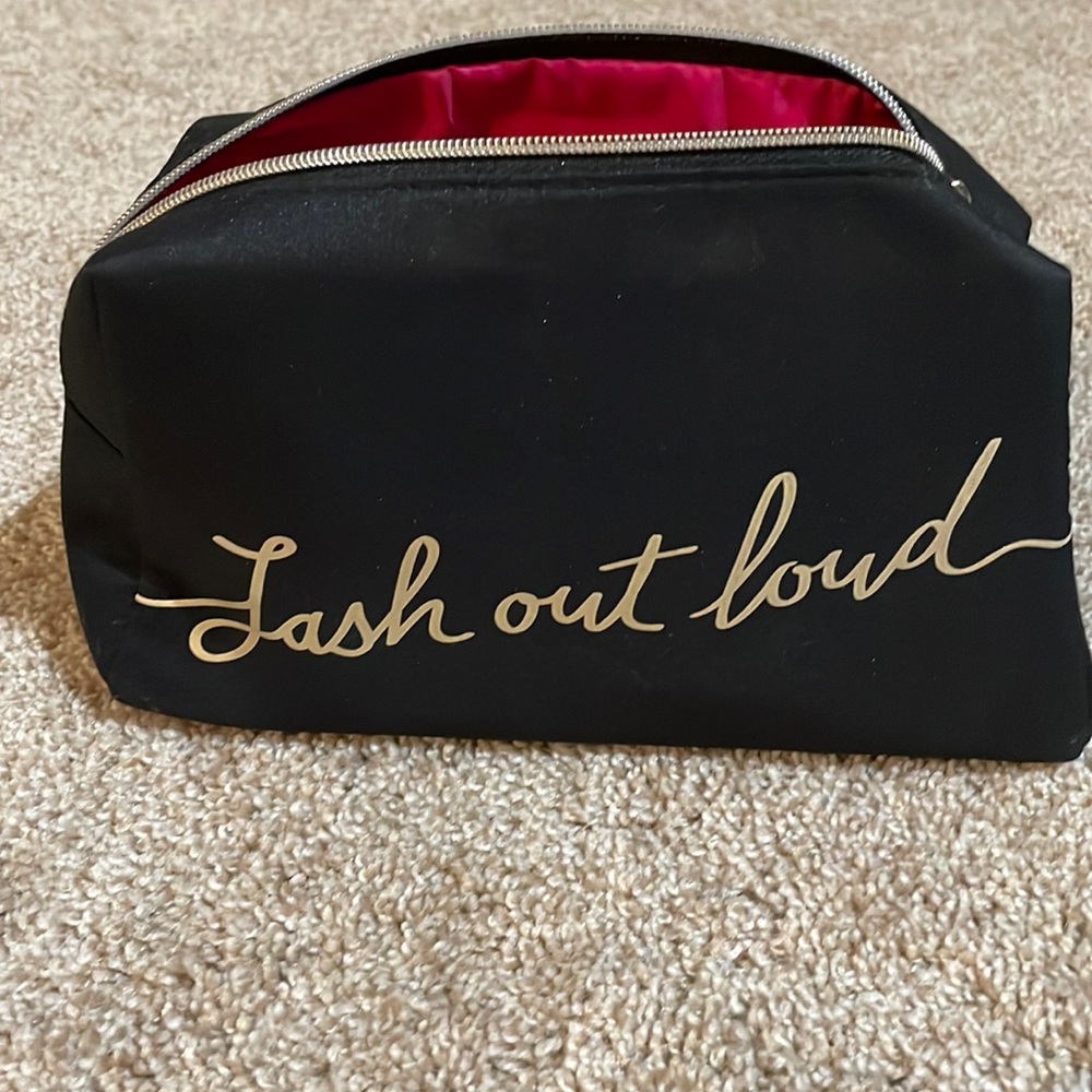 Lash Out Loud Lancôme Paris Make Up Bag